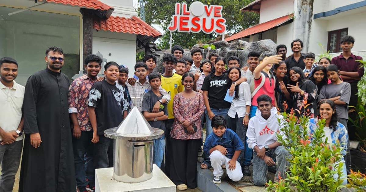 Teenagers Gather at World’s First Church Dedicated to St. Carlo Acutis in Ernakulam